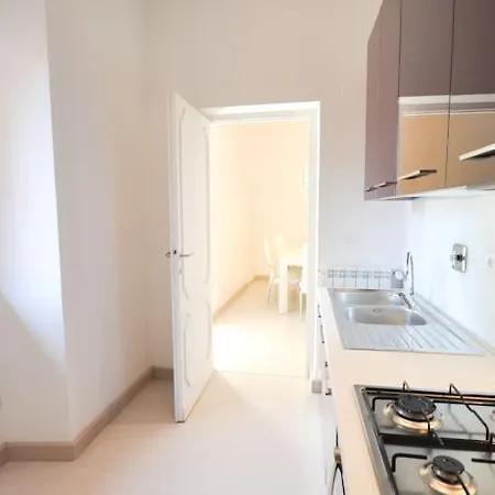 Holiday - City Center Apartman Róma